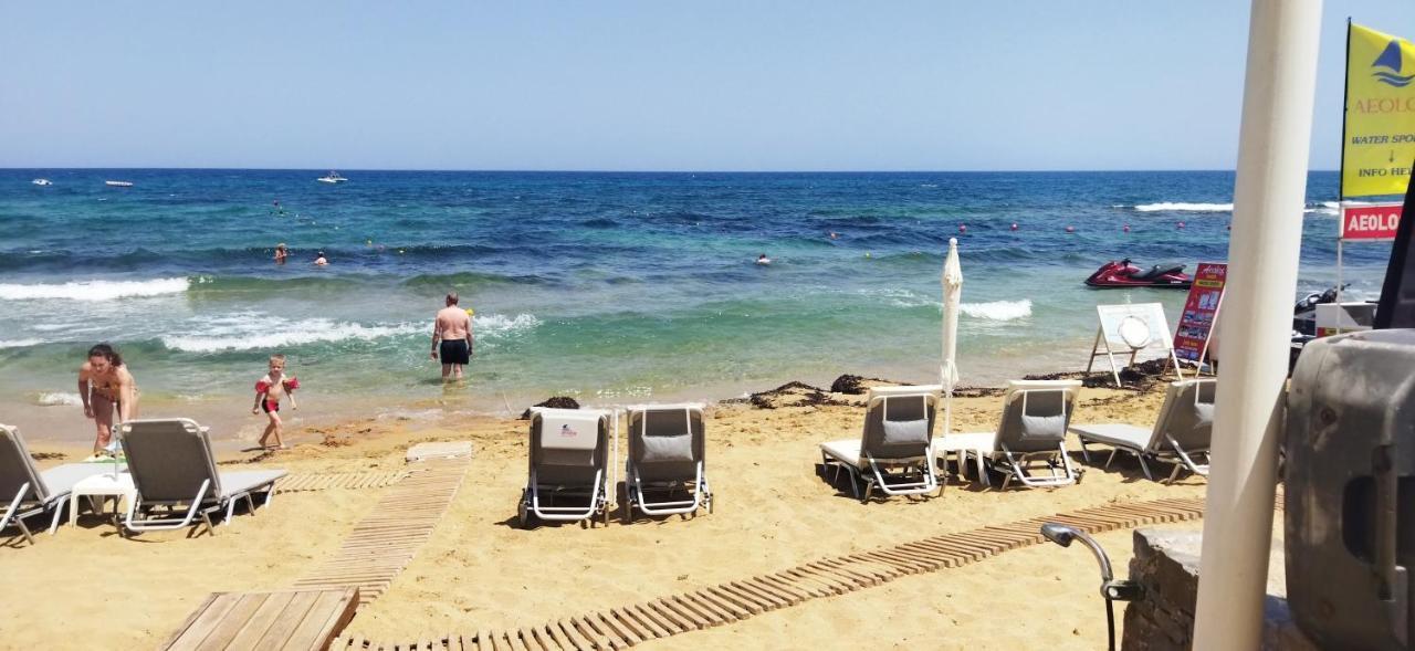 Cleo Rooms 250M From The Beach 玛利亚 外观 照片