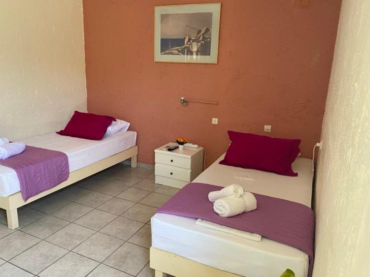 Cleo Rooms 250M From The Beach 玛利亚 外观 照片